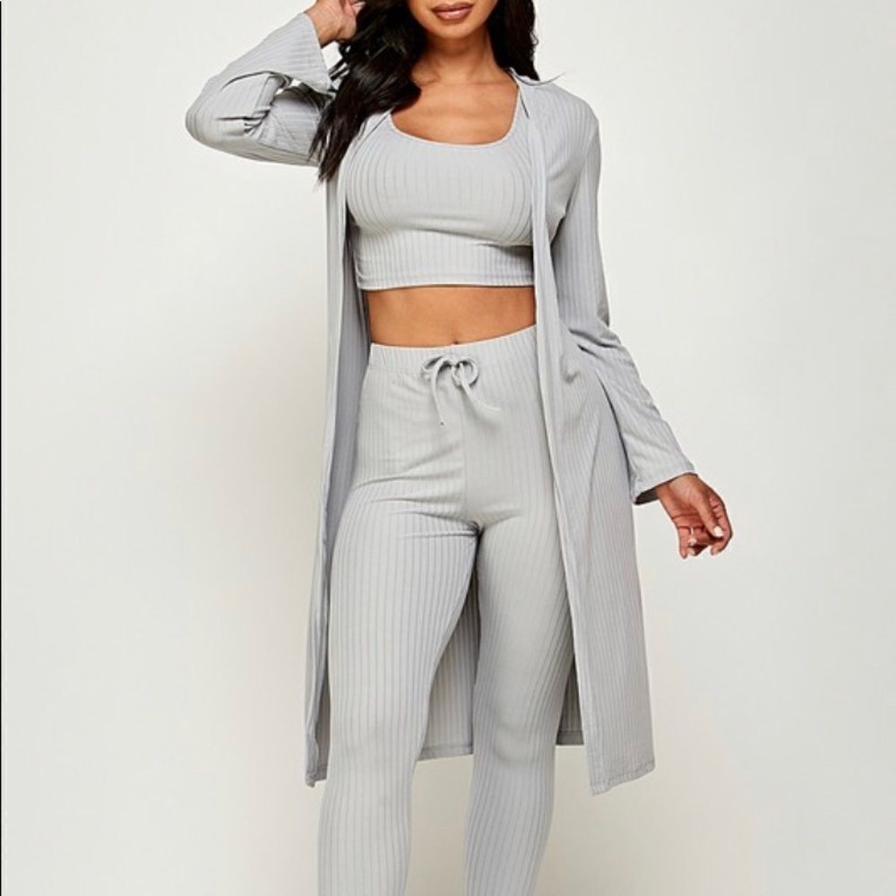 Three Piece Set Cropped Top Pants‎ and Cardigan - Picture 2 of 6